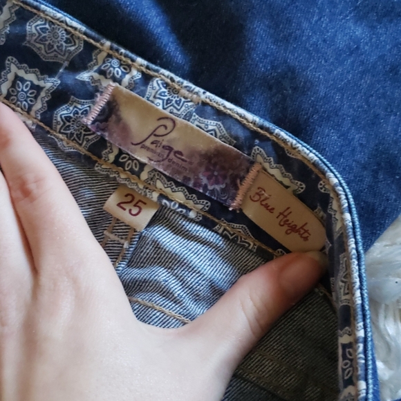 PAIGE Blue Heights Jeans - Picture 5 of 5